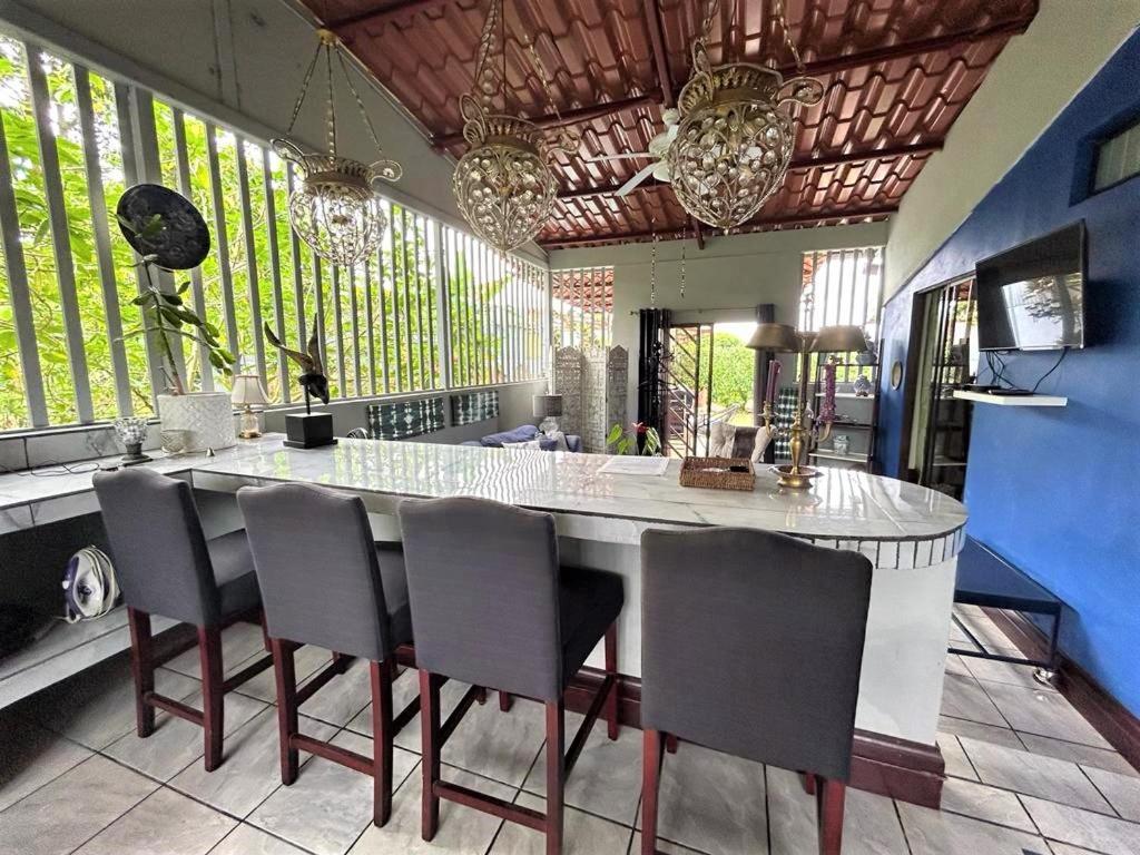 Casa Sophia 3 Listings Apartment 1 Or Apartment 2 Separately Or Apt 1 And 2 Together All With Fo Internet Guápiles Екстериор снимка
